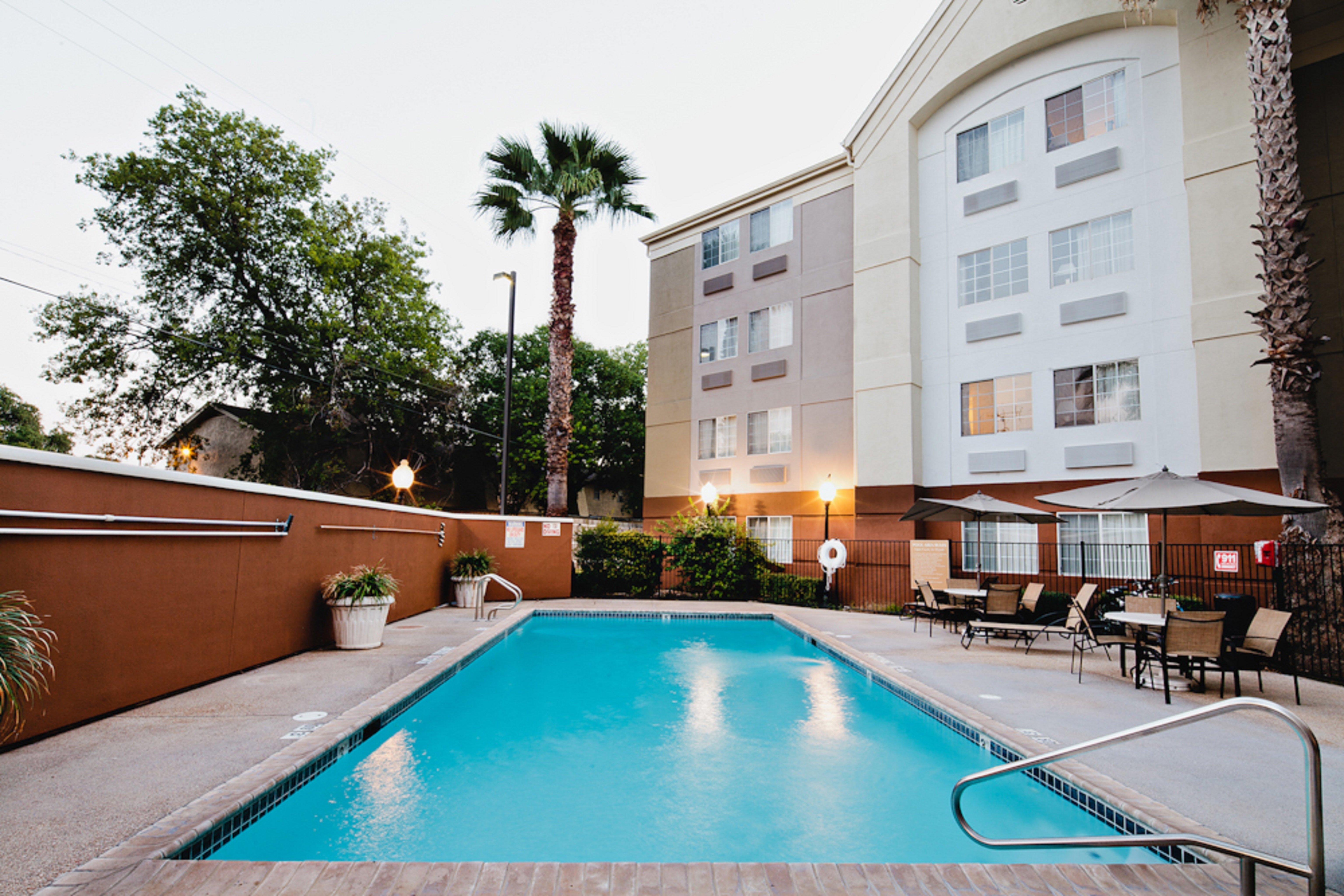 Sonesta Simply Suites San Antonio Northwest - Medical Center Extérieur photo